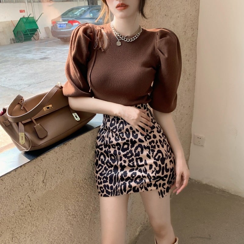 パフスリーブショートスリムフィットインナーベースセーターセーターレディース2020秋新作フレンチレトロニットセータートップス ブラックストロベリース60485449046