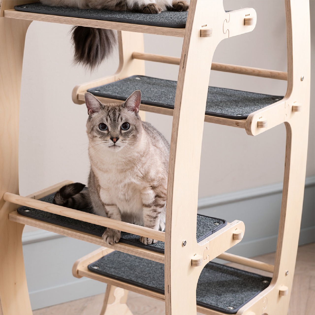 necocia キャットタワー O-CAT