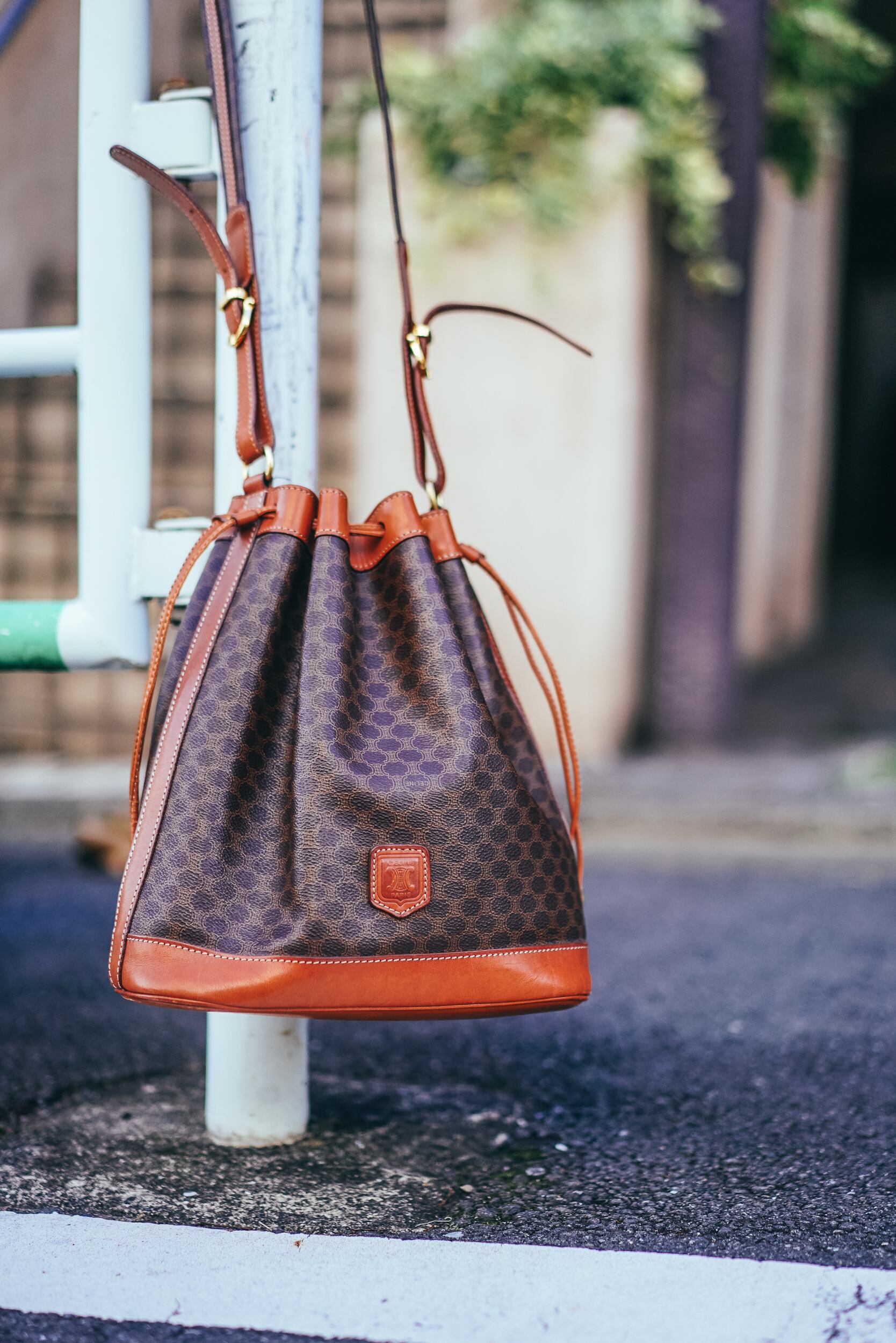 CELINE セリーヌ マカダム トリオンフ ショルダーバッグ 巾着 バケツ型  