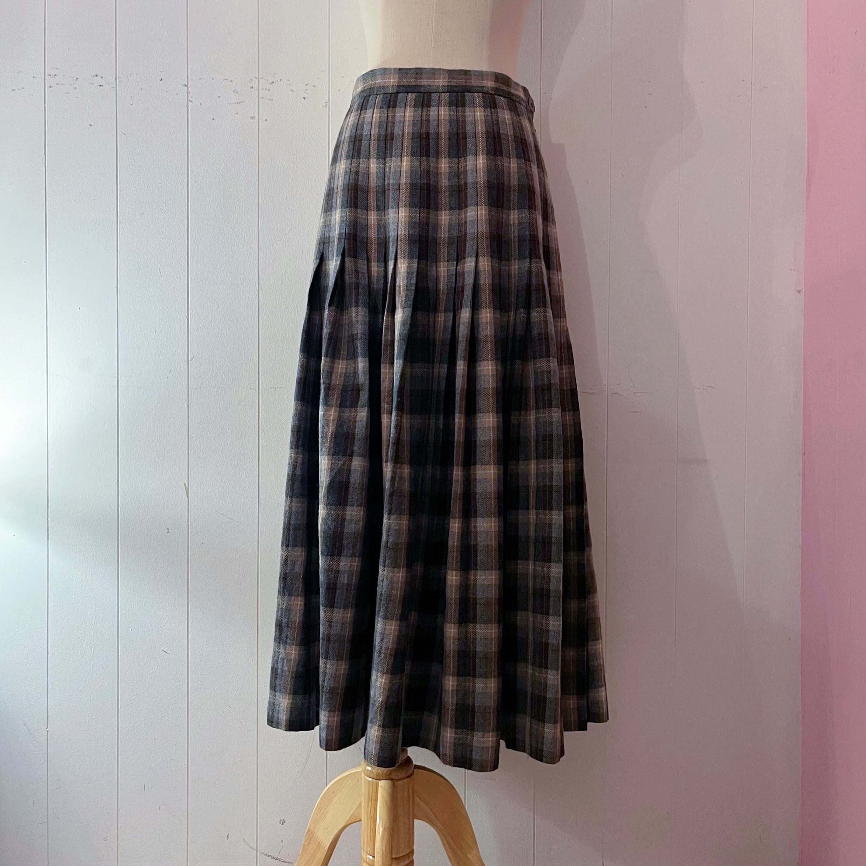 brown check tuck wool skirt