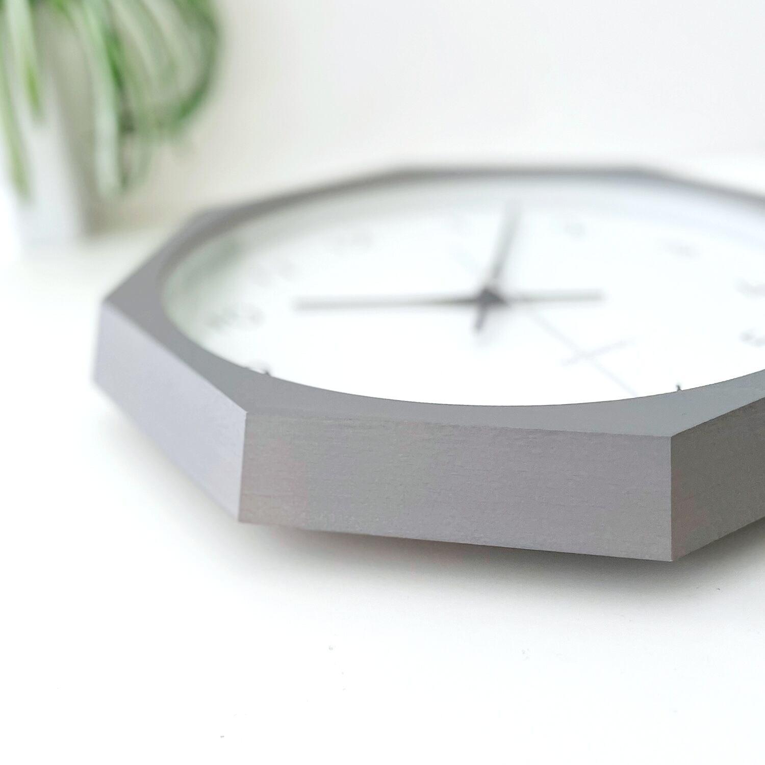 KATOMOKU muku clock 13 八角形 グレー km-104GR8 掛け時計 | 加藤木工