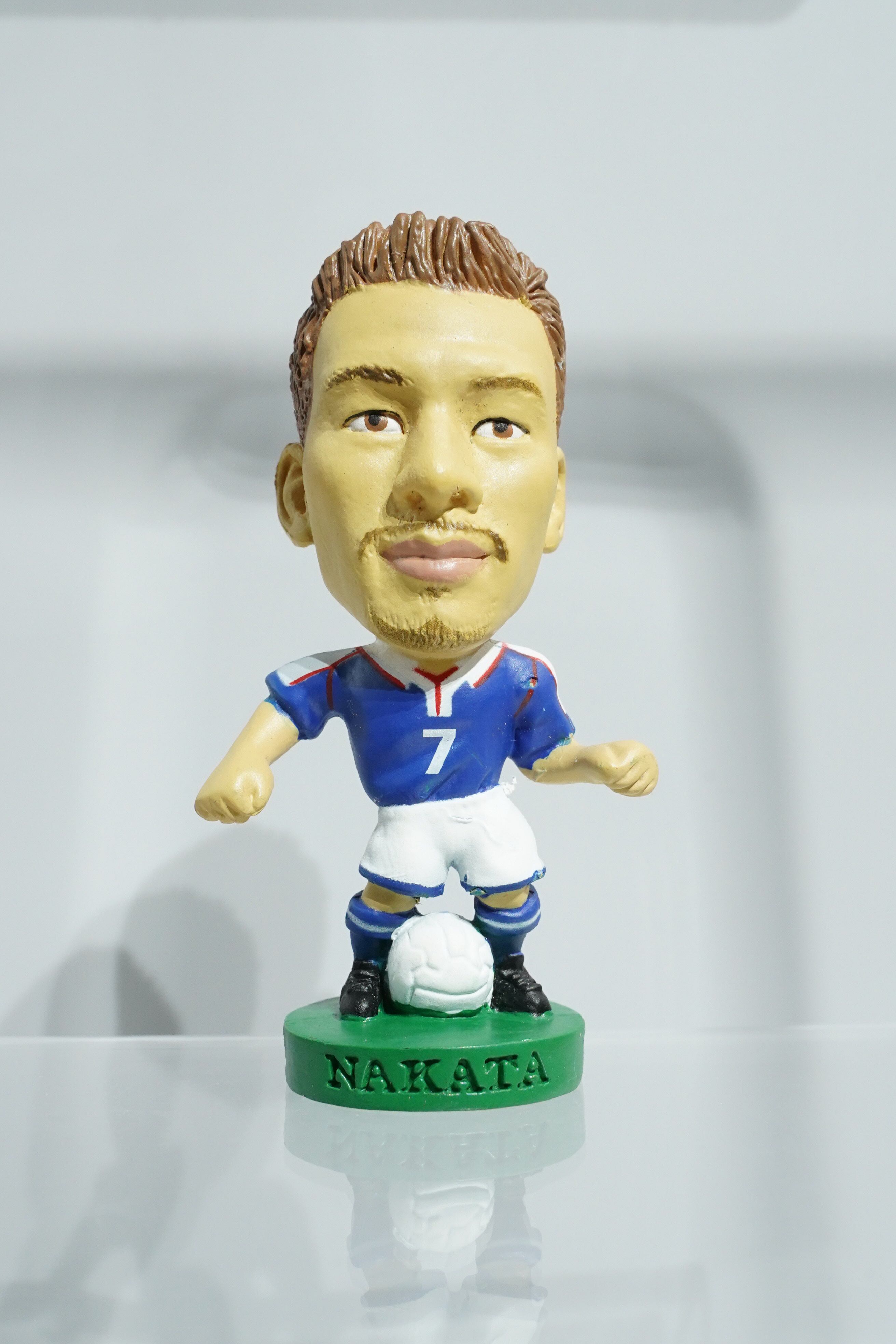中田英寿 (Hidetoshi Nakata/ナカタ ヒデトシ)⭐️⭐️⭐️⭐️☆ Corinthian ProStars “Japan National Team” (コリンシアン プロスターズ 日本代表) グリーン台座 サッカーフィギュア No.7 Green Base (2002刻印/Collector No. PRO632) Limited Edition Soccer Figure 約7〜8cm