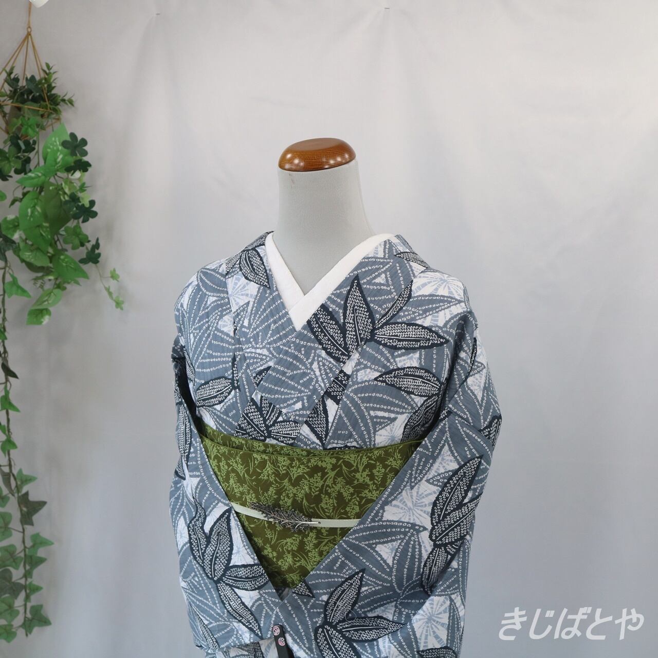 【高級綿麻浴衣】◆品ある竹花輪の江戸古典柄◆大人ゆかた◆新品未使用 呉服店購入 utatane 浴衣 浴衣3点セット 綿麻 涼しげ上品糸菊 レディース