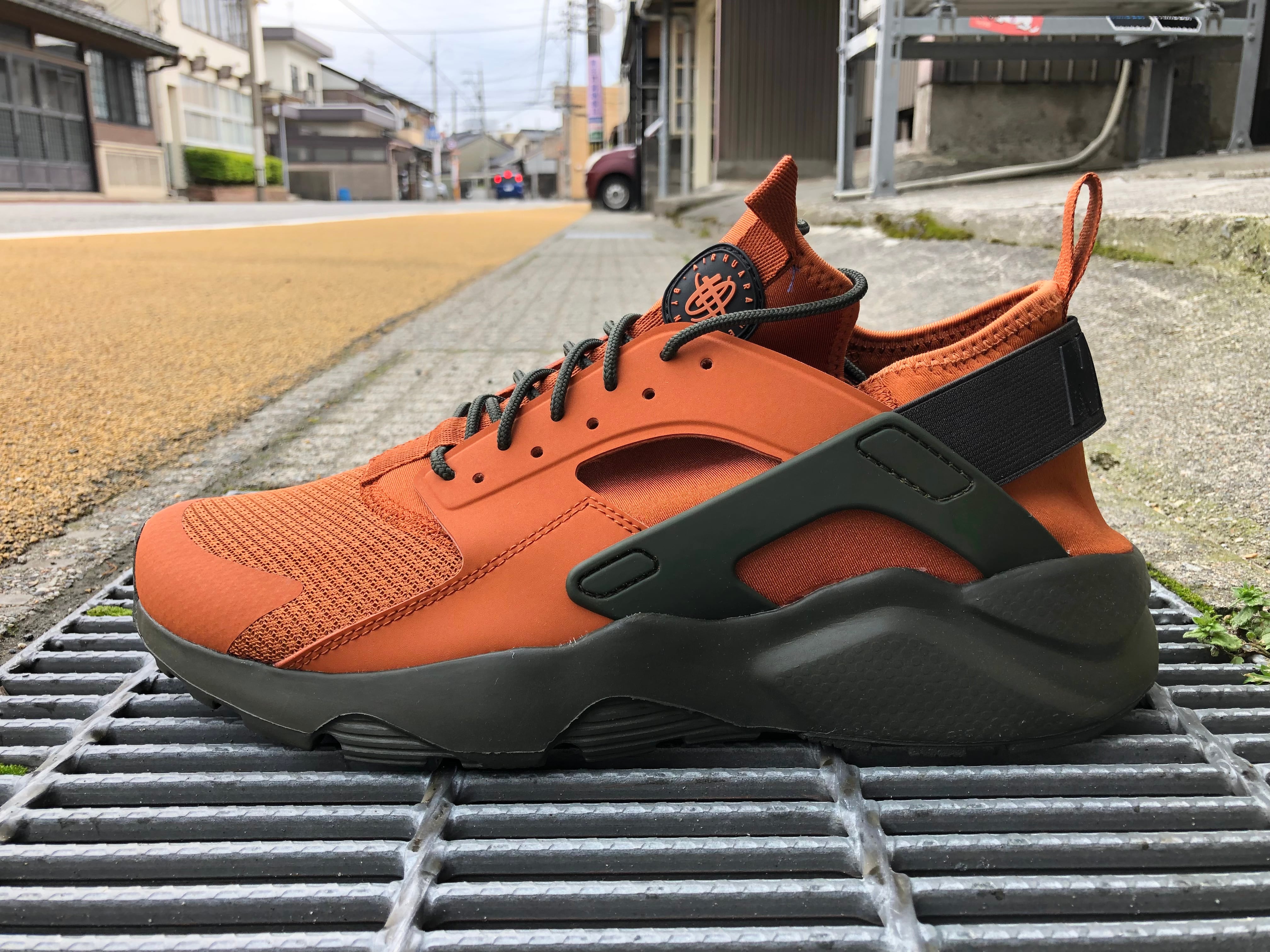 NIKE AIR HUARACHE RUN ULTRA (DARK RUSSET/BLACK-SEQUOIA) | 