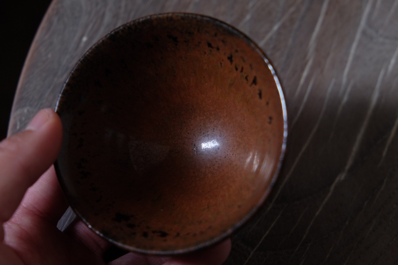 柿釉ぐい呑/保孝　Persimmon-Glazed sake cup/Yasutaka
