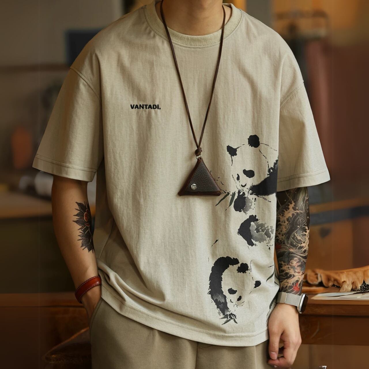 グラフィックプリント クルーネック Tシャツ 00513