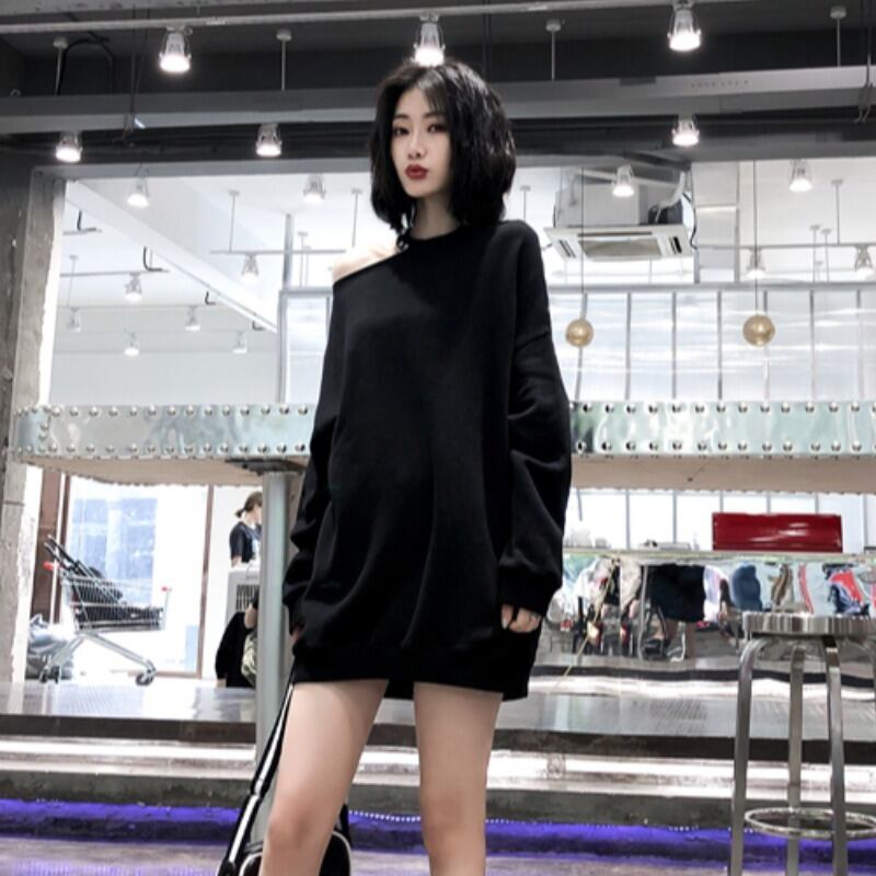 オータムレッドスタイルルーズストラップレスロングセーター トップス スカート 秋物 ハンチェンe67267704733