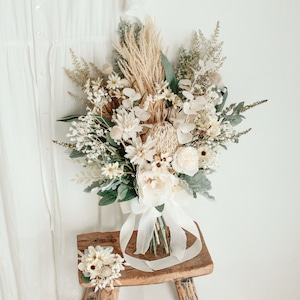 Green White＆beige Bouquet＆Boutonniere