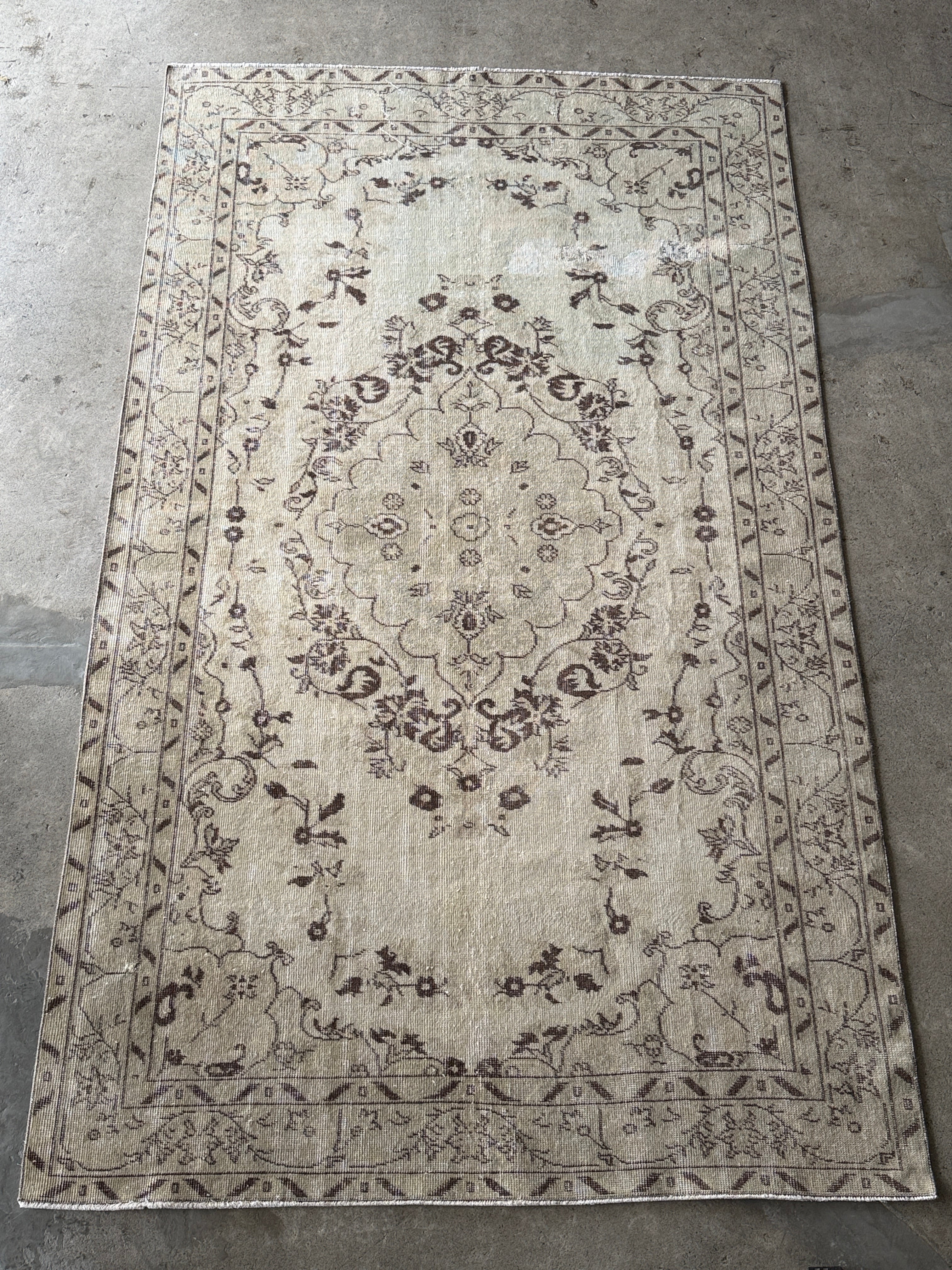 Antiques&Crafts880