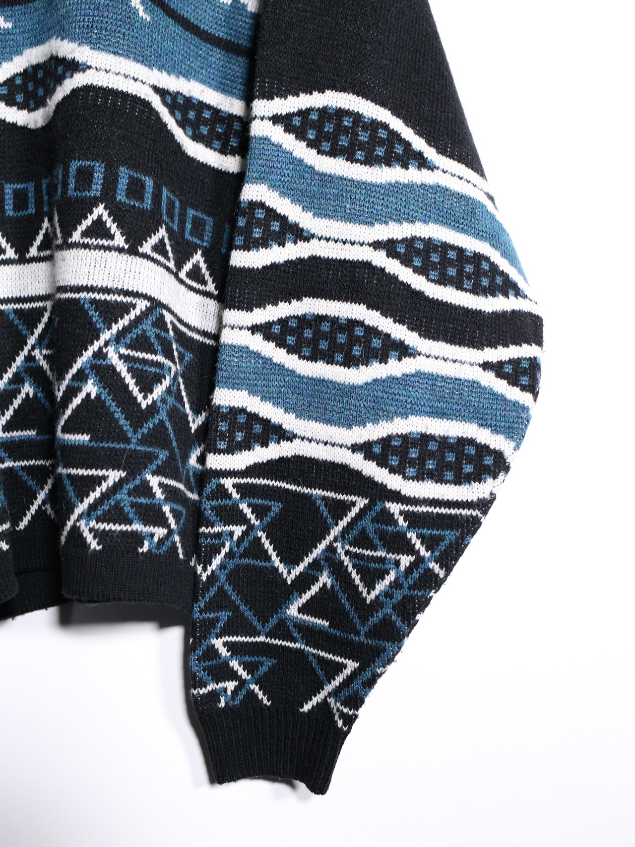 art full pattern over silhouette sweater - 10