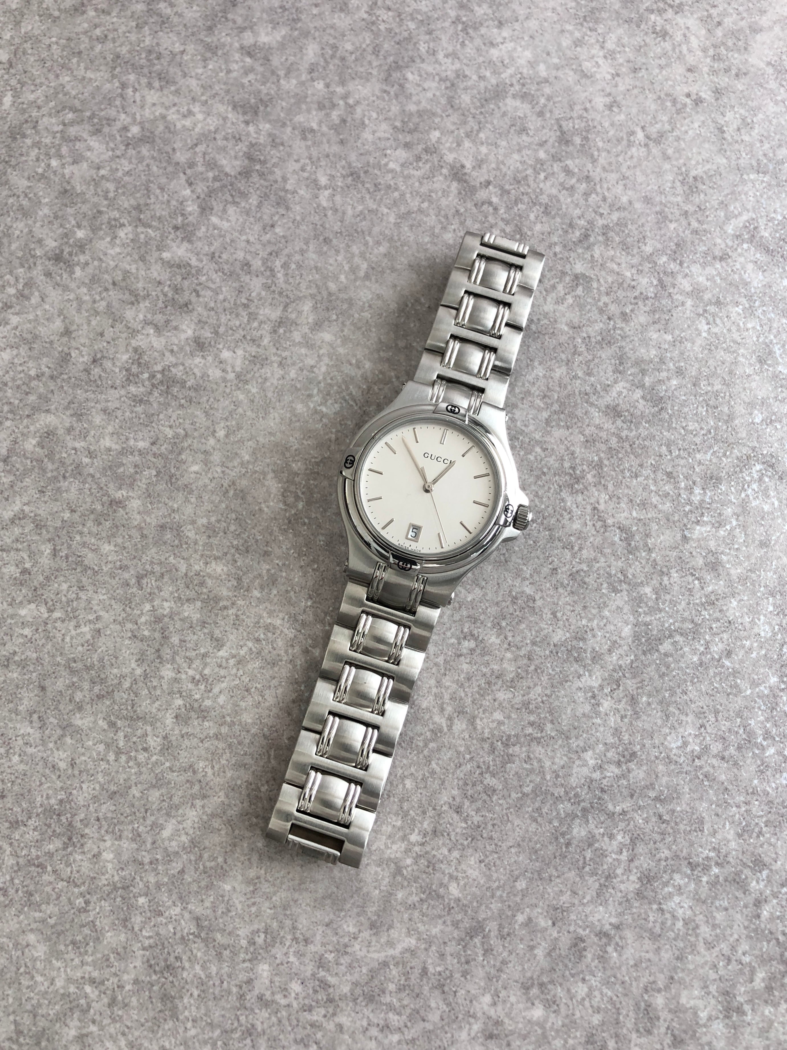 GUCCI グッチ 腕時計 シルバー ステンレススチール クウォーツ 9040M