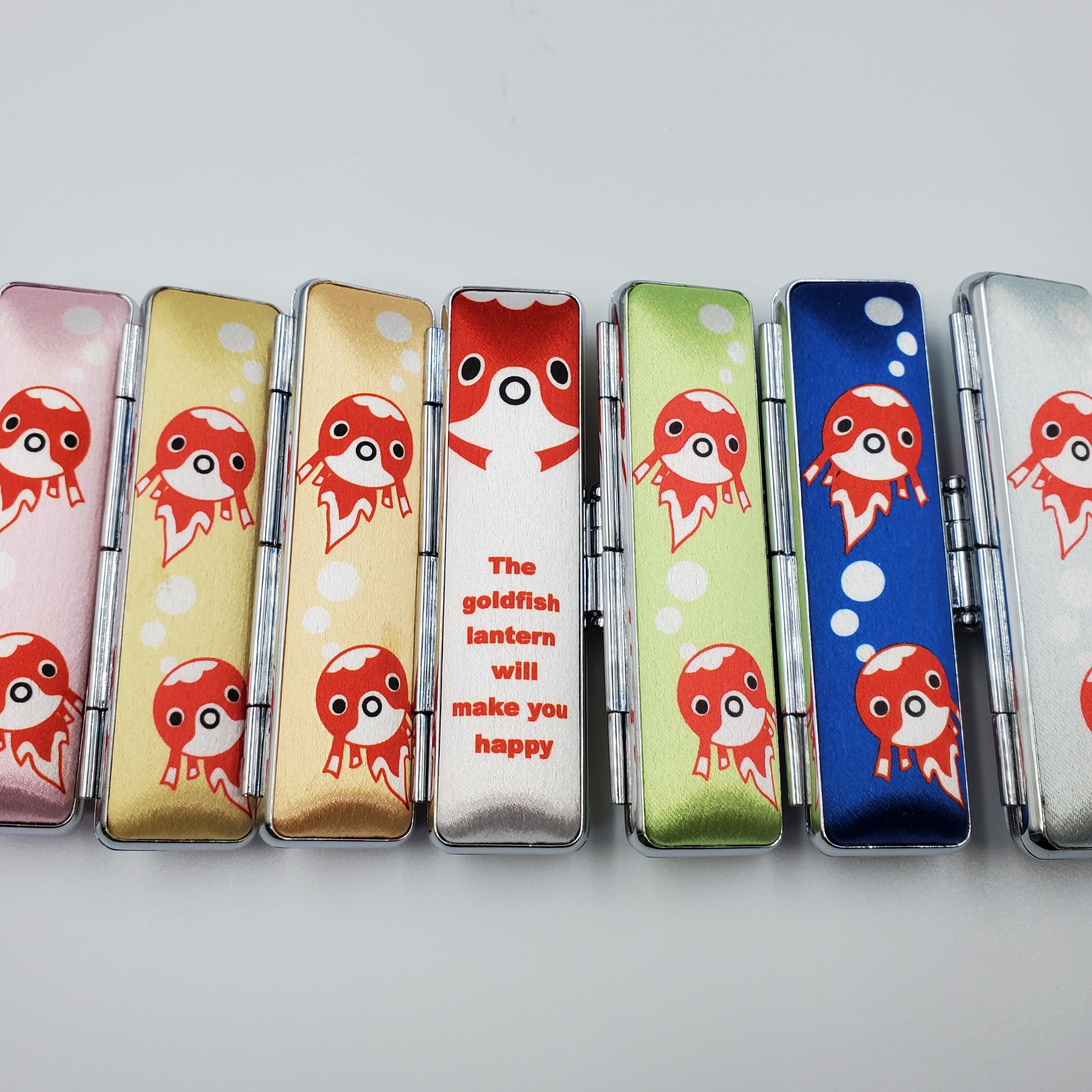 金魚ちょうちん和(なごみ)ざいく印鑑:ぷくぷく金魚柄 藍色 | 木阪賞文堂