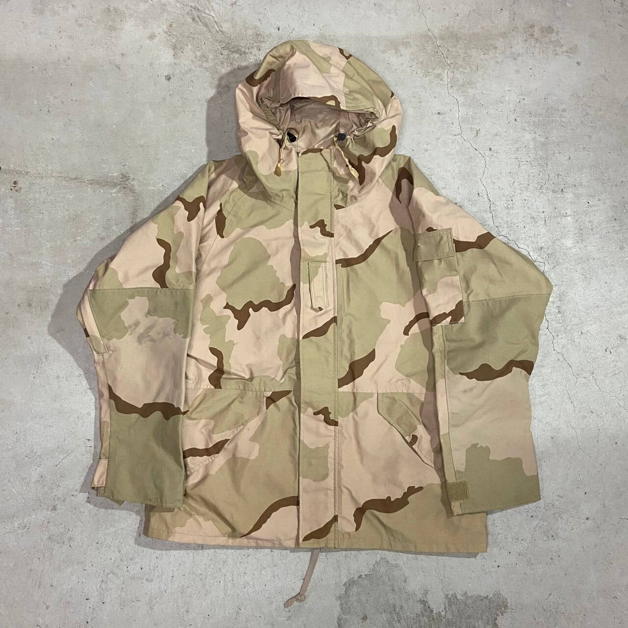 05年納品 U.S.ARMY 米軍実品 US.ARMY ECWCS 3Cデザートカモ柄 GORE-TEX