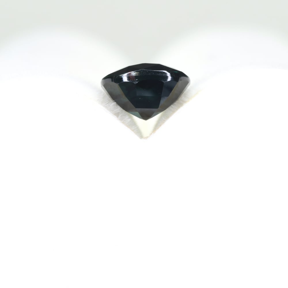 サファイア 新品タグ付き 新作】ピンクサファイア（ウサギ） 0.4ct ブラックダイヤモンド