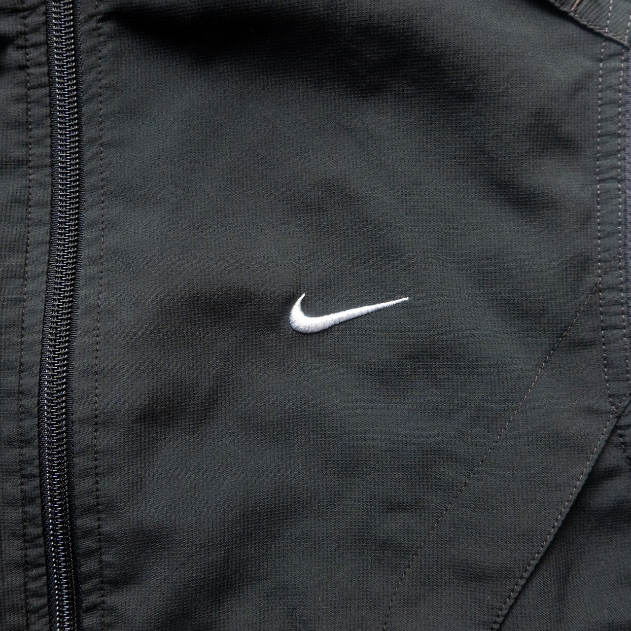 Nike Dri-FIT Swoosh Performance Vest – Black