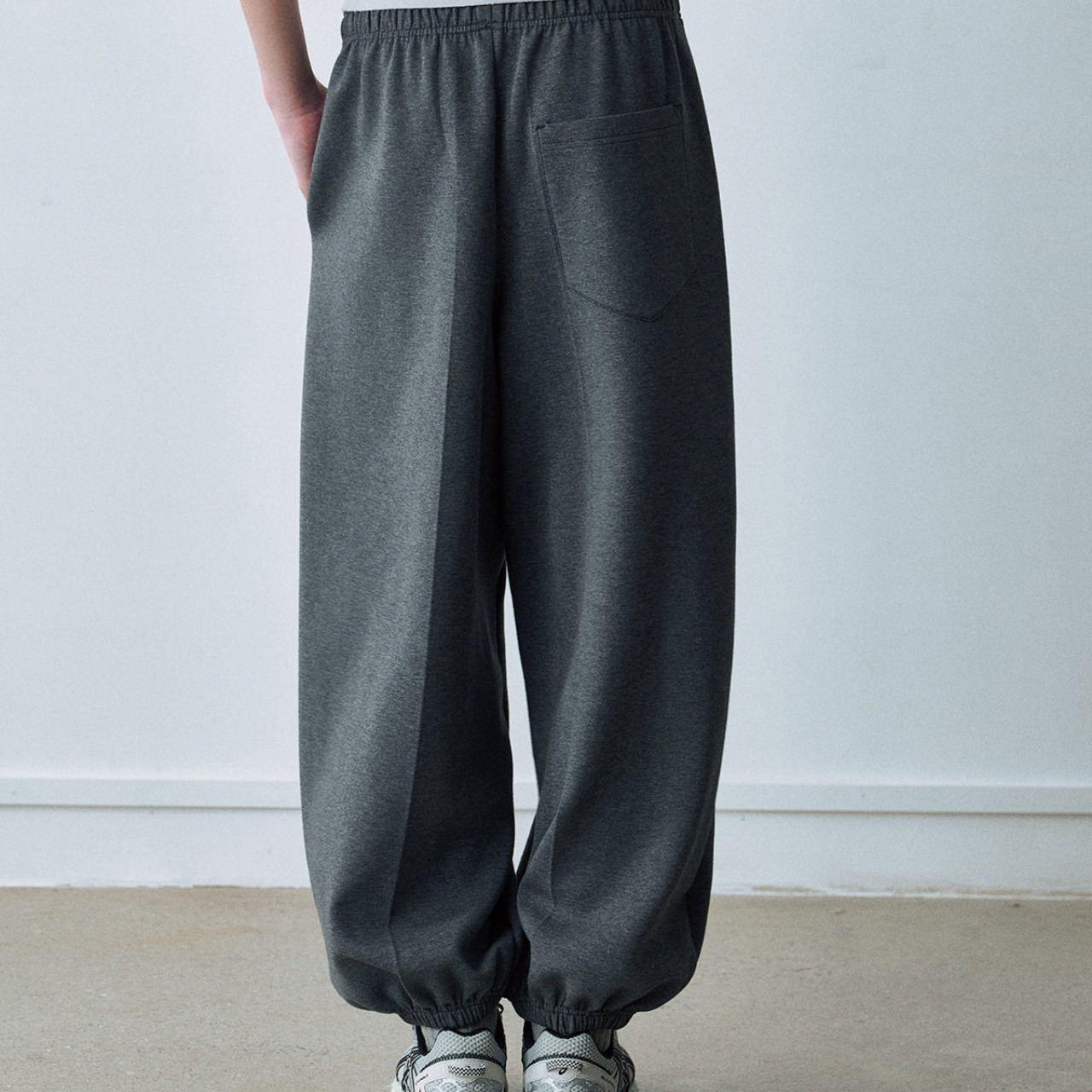 Relaxed Sweat Jogger Pants　T6175