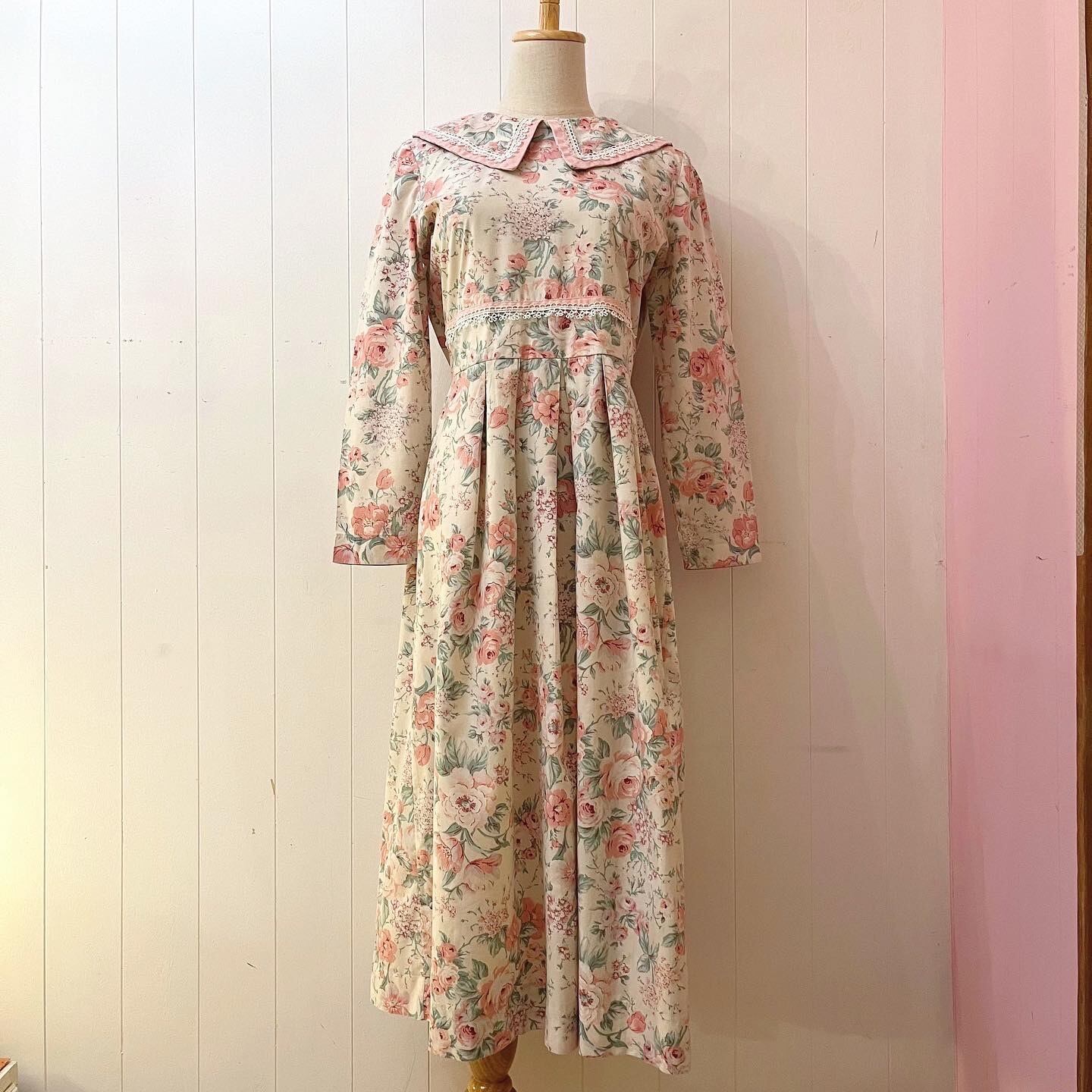 pink flower ribbon lace one-piece