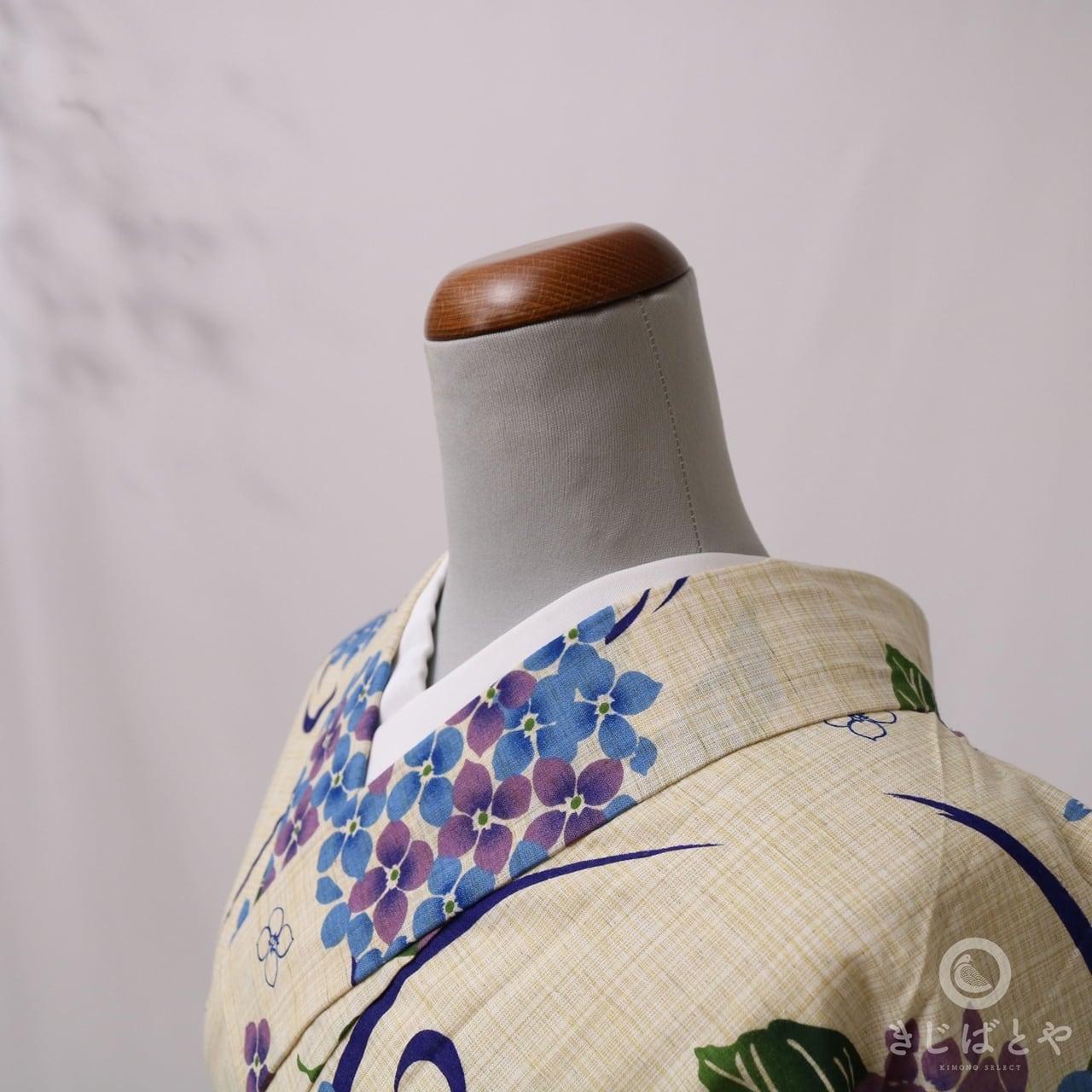 綿麻浴衣 練色に紫陽花 | きじばとや