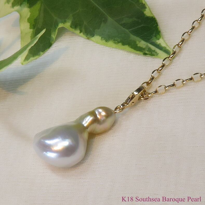 K18 ネックレス チャーム十字架 バロックパール調