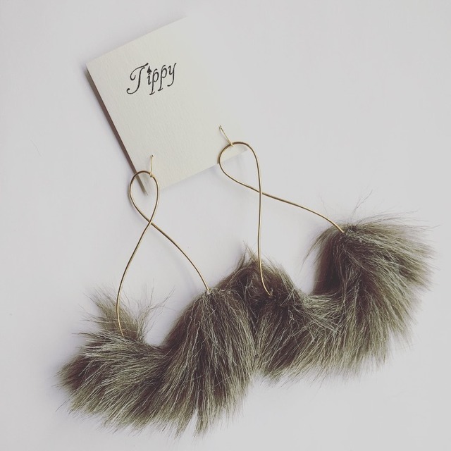fur earrings / pierce
