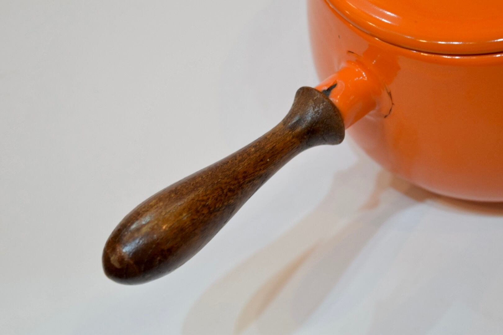 USED Vintage enamel wood handle pot 02079 LODGE heavy&duty outdoor