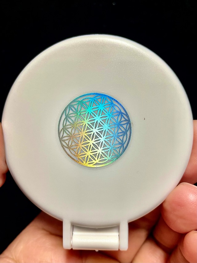 1) 携帯用「フラワーオブライフ(シルバー)」コンパクト・ミラー(ホワイト)