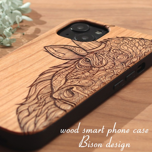 iphone ケース 木製 iphone17 iphone16 iphone15 iphone14 iphone13 mini アニマルシリーズ バイソン スマホケース アイフォン 17 16 15 14 13 12 SE アウトドア 木 ウッド 天然木 おしゃれ 薄型 スリム アイフォン 17pro 16pro 13mini se3 動物 耐衝撃 メンズ 送料無料