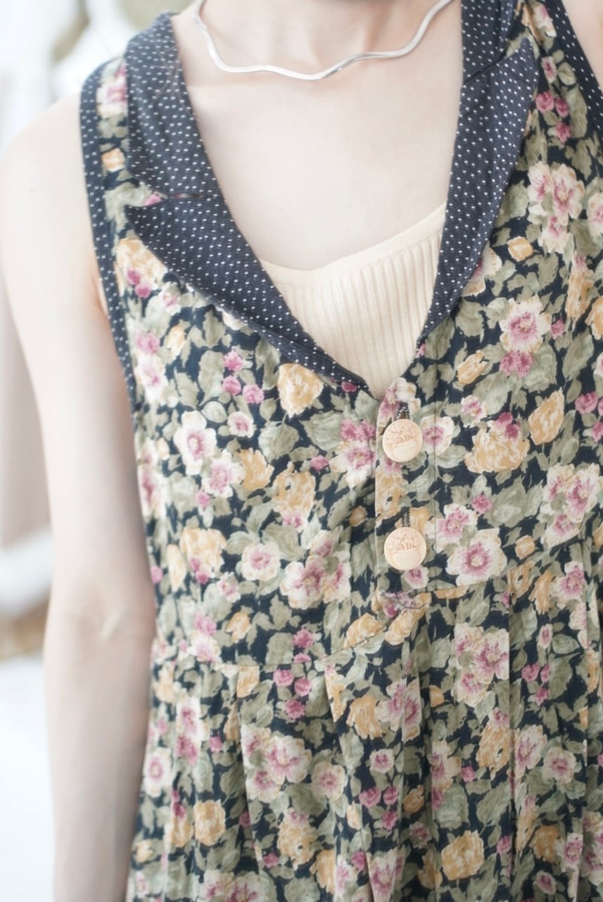 dot flower dress