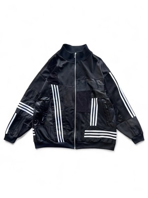 KOH ISHIGURO Upcycled Crazy Patchwork Track Jaket -BLACK- Woman model