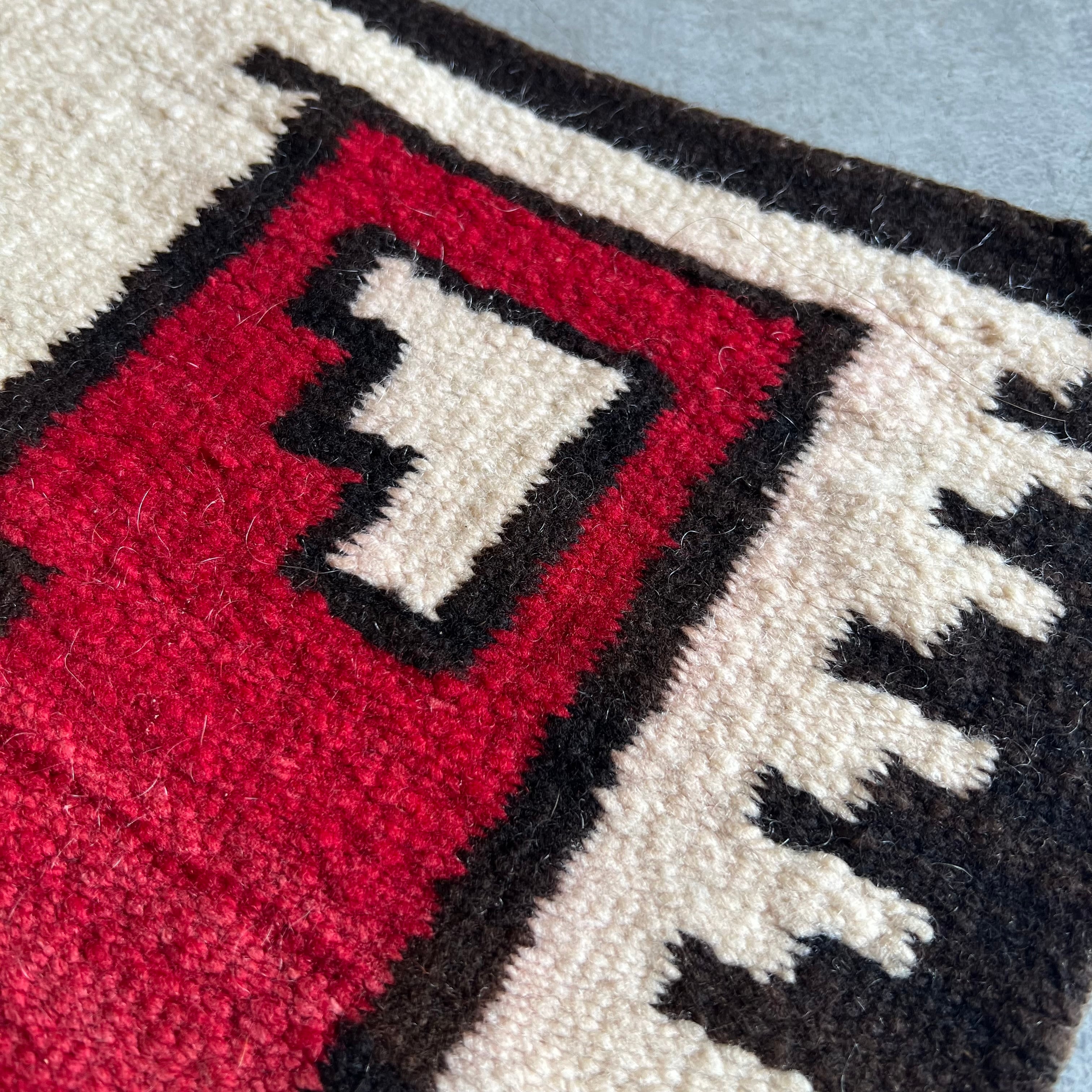 NAVAJO RUG | BUFF STOCK YARD