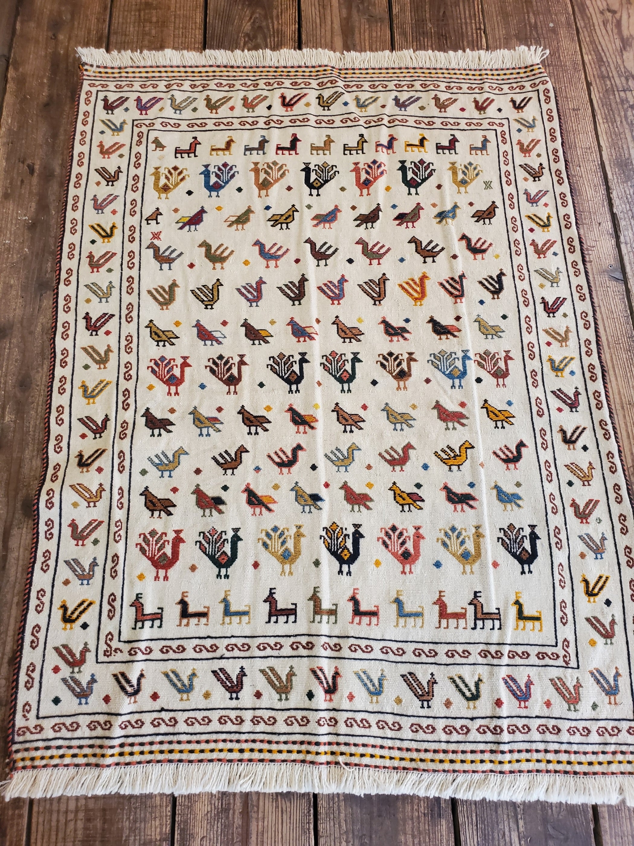 日本（実店舗でご覧いただけます） | ギャッベ先輩の店 gabbeh.life