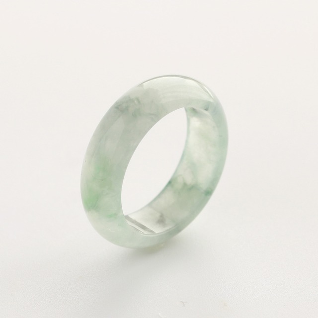 【16.5号】トゥルンとした白氷翡翠 薄緑 くり抜き甲丸リング A貨翡翠 jd_rg1486
