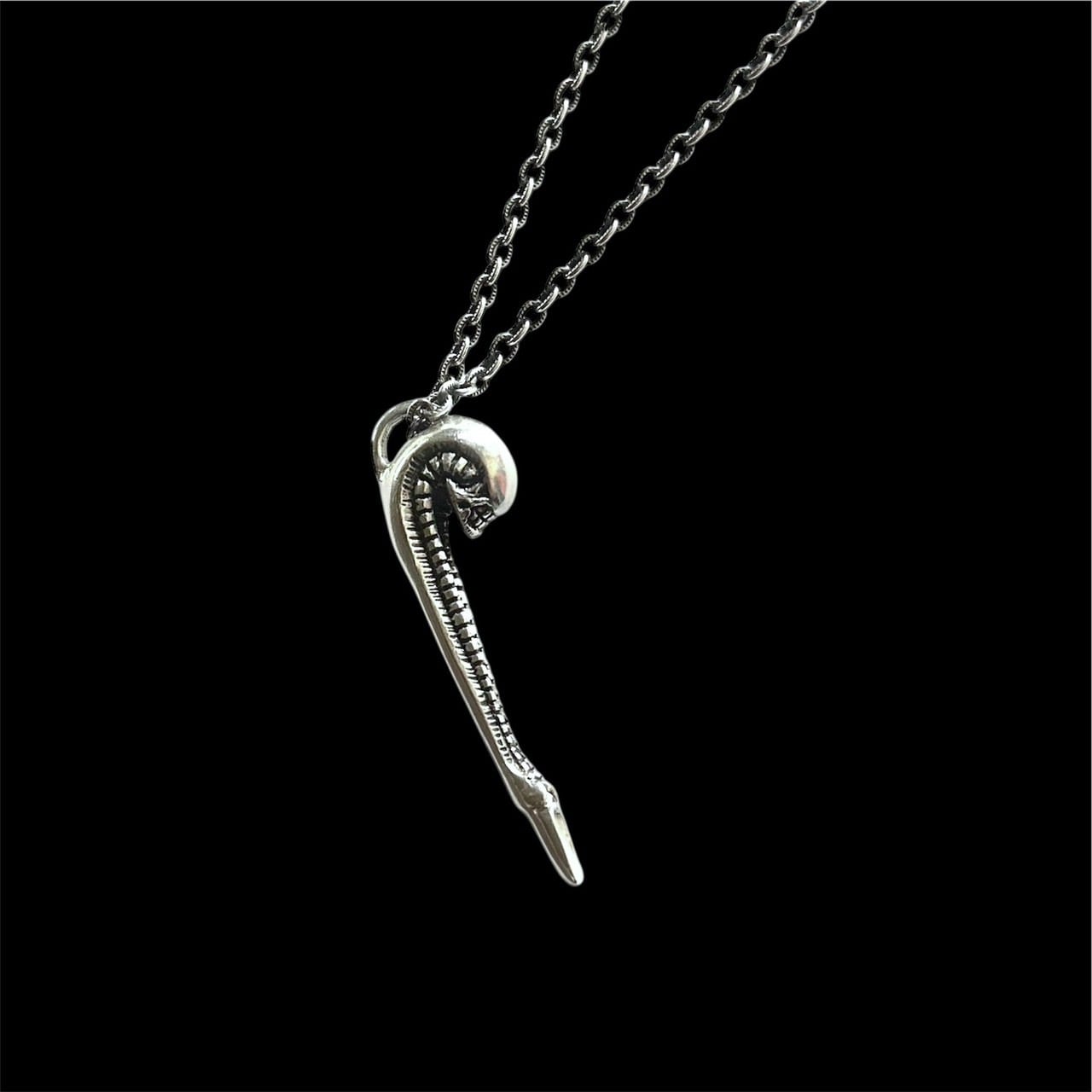 CALEE / MOON ROLL SILVER PIERCE | WHISKER