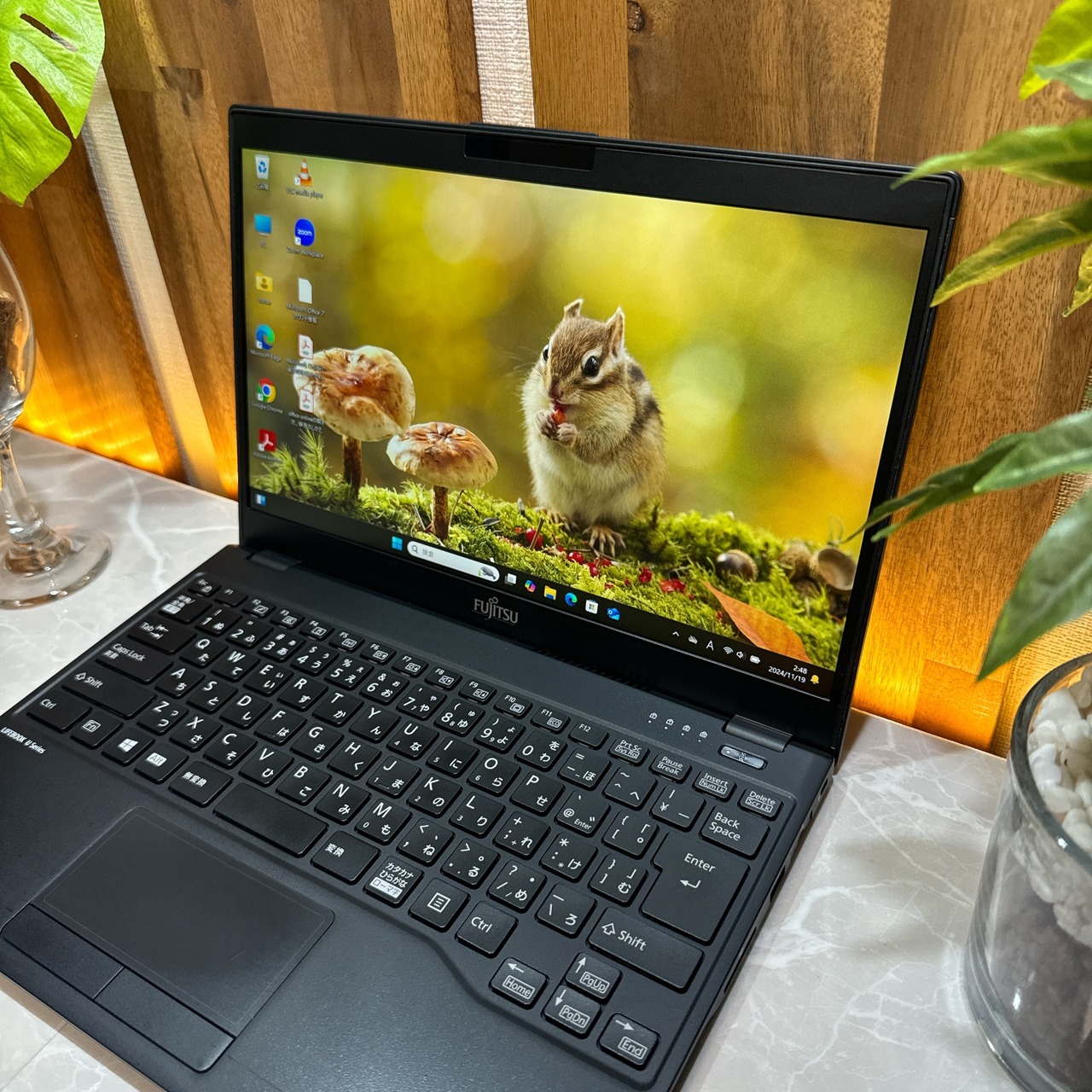 オススメ!LIFEBOOKU939/B /Corei5第8世代/メモリ8GB/SSD256GB/人気ノートパソコン