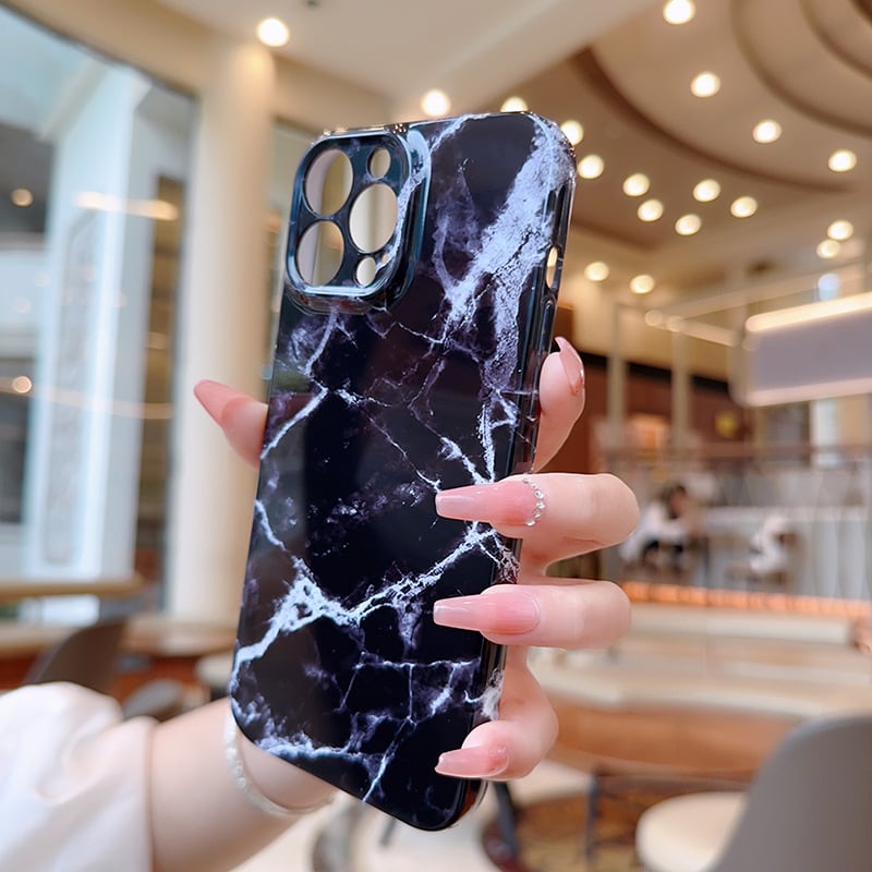 新型iphone16シリーズ対応】印象的なブラックの大理石ケース◎おしゃれ
