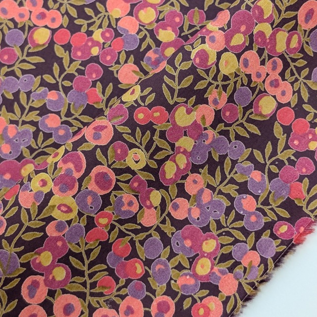 ◆輸入　リバティ　LIBERTY　タナローン　Wiltshire　ウィルトシャー　ダークパープル　約130×50cm