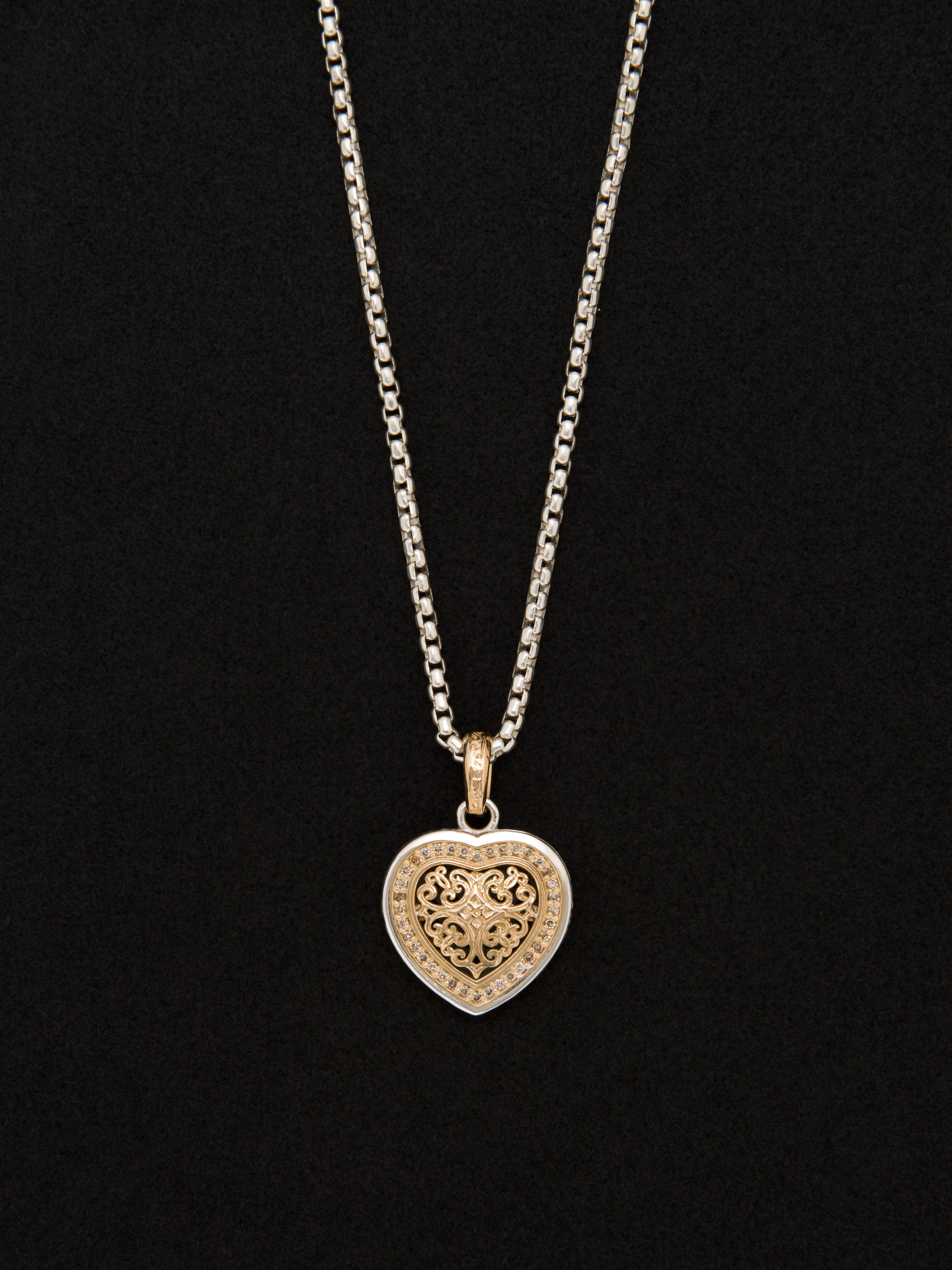 NECKLACE & PENDANT | Fabulous Sounds