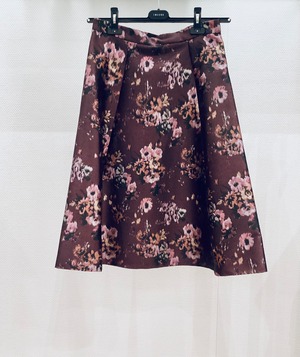 ミモレ丈フラワープリントフレアースカート