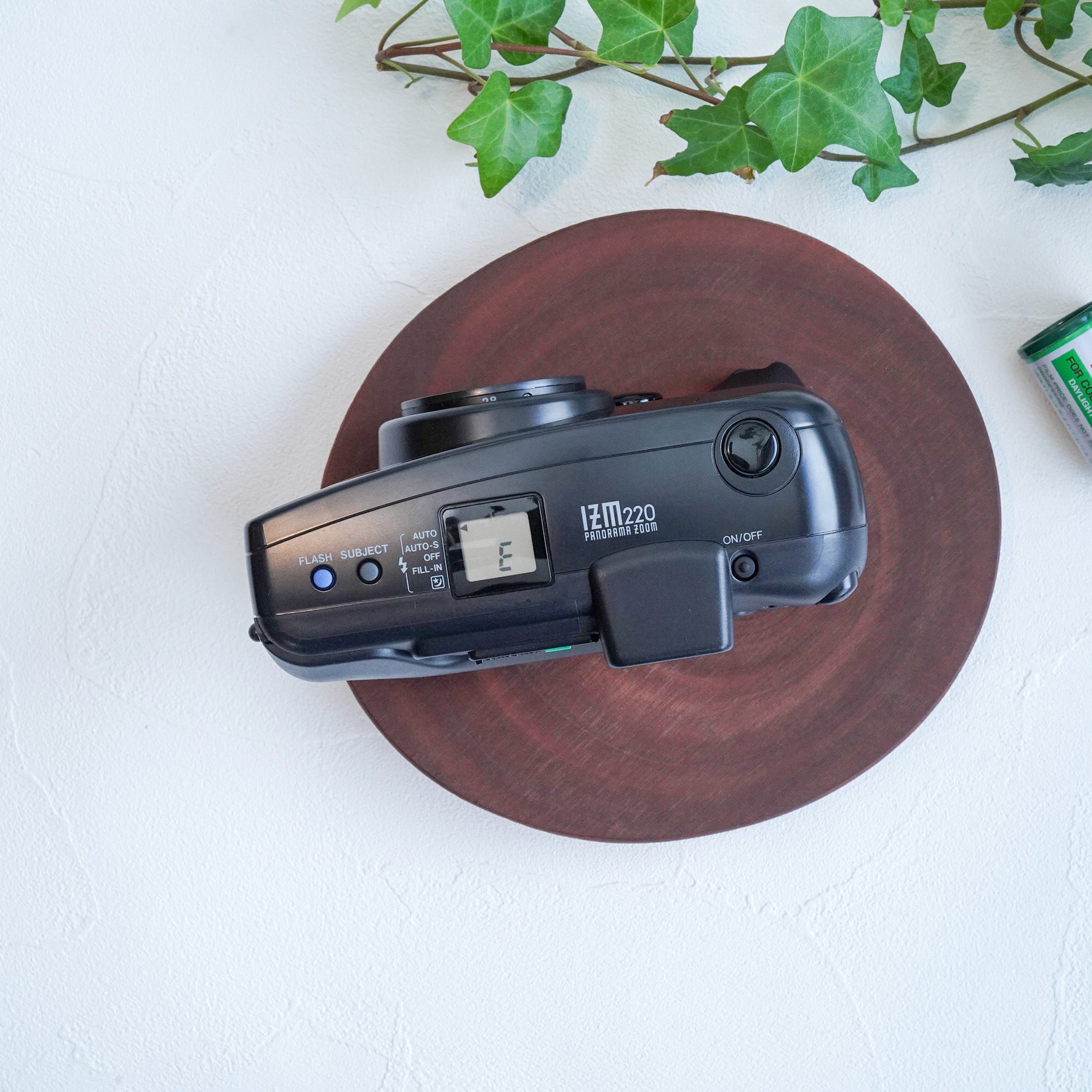 Olympus】IZM 220 高級コンパクトカメラ | Macha Cameras