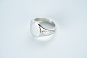 R-087 Oval signet ring olive