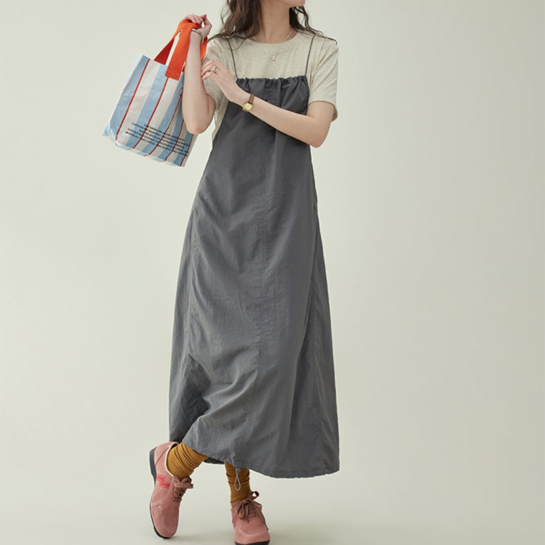 backless plain pleated suspender dress