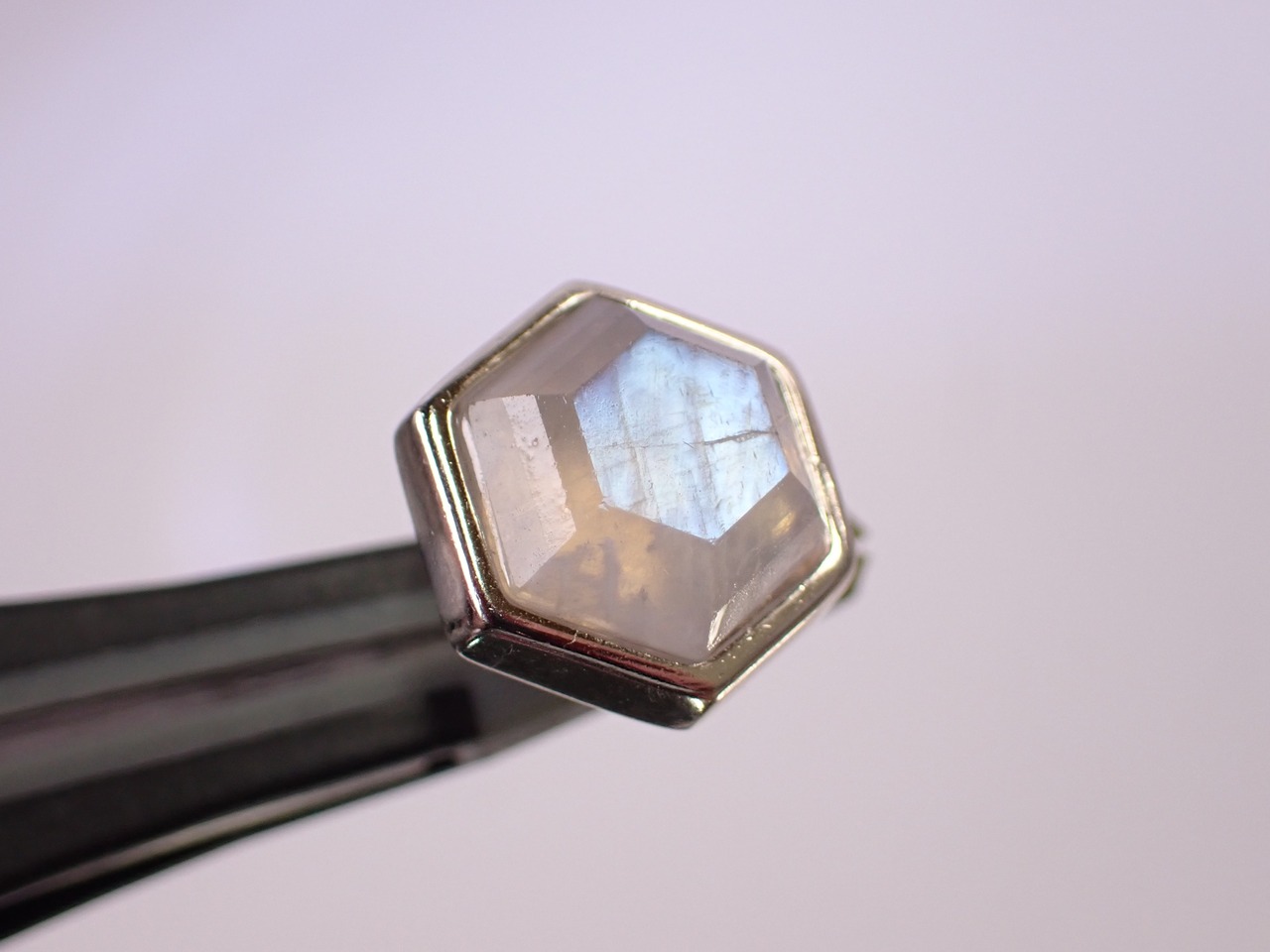 SV925 ムーンストーンピアス　[D2-289]