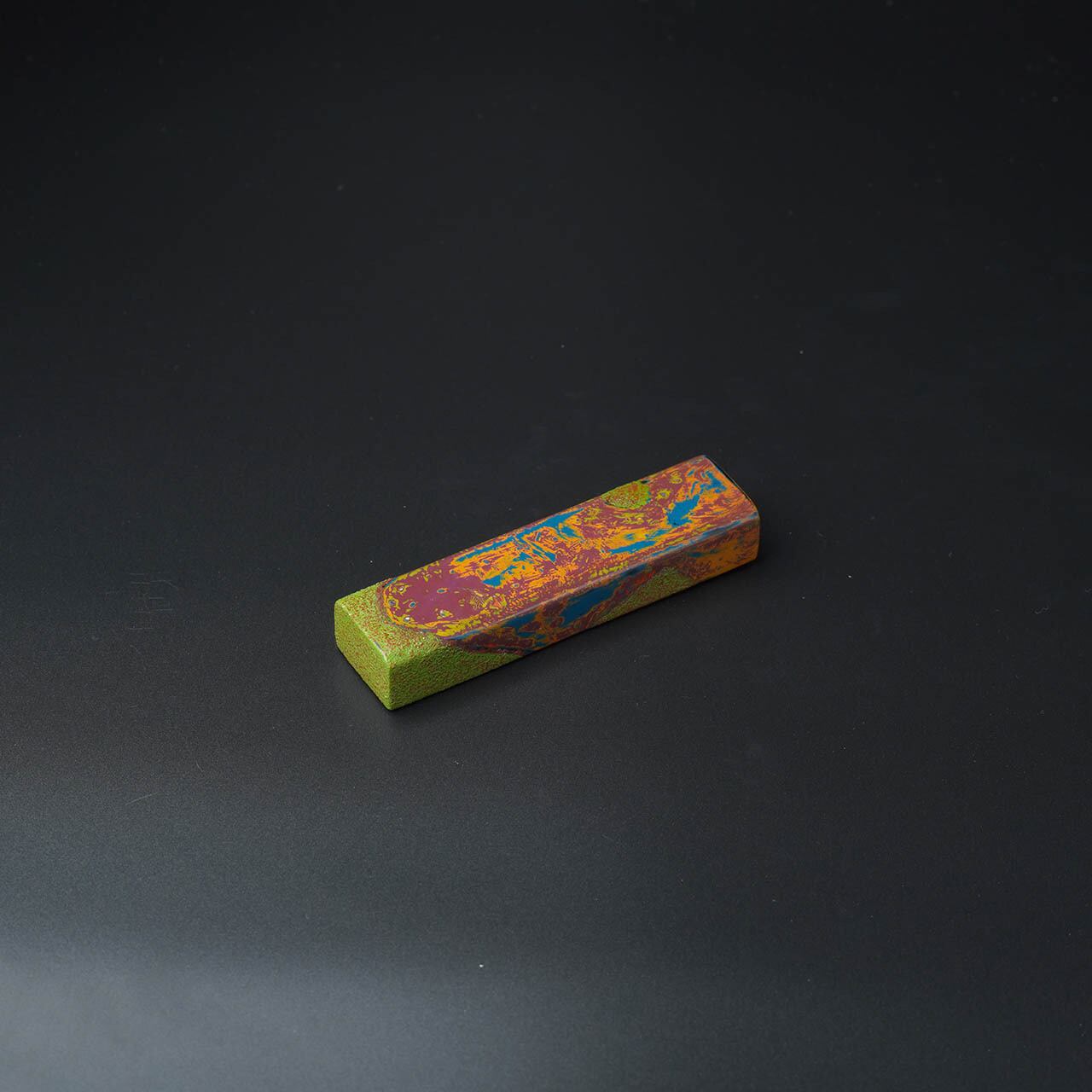 黄金のつばさにのって:かりゆし文鎮(小)