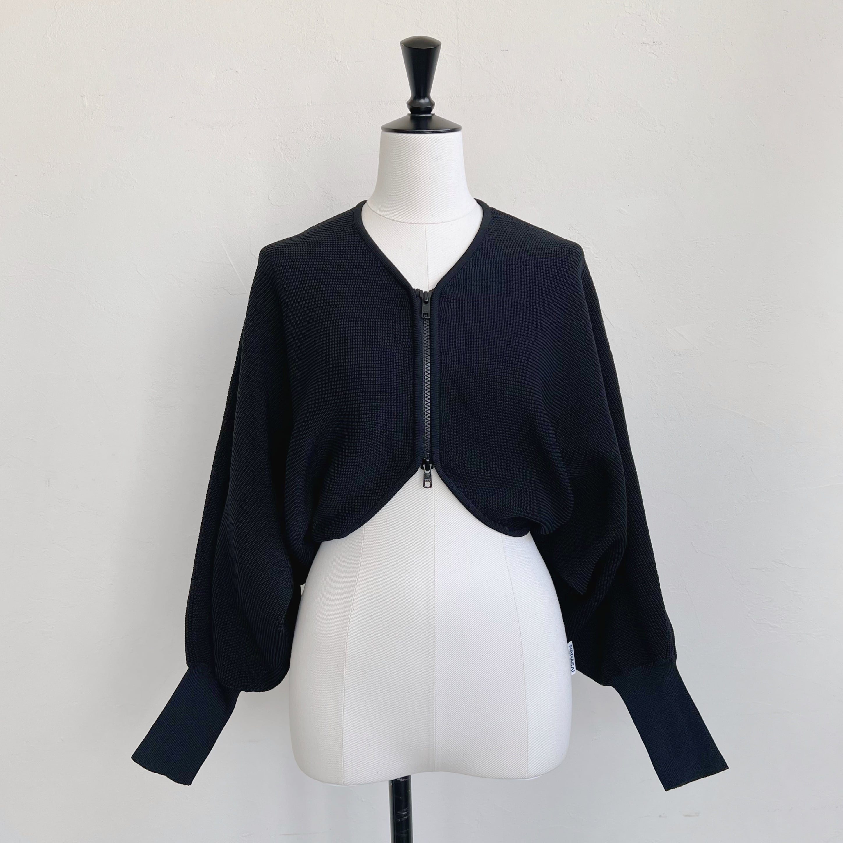 美品新品完売SYSORUSニットＴ ニット | SYSORUS