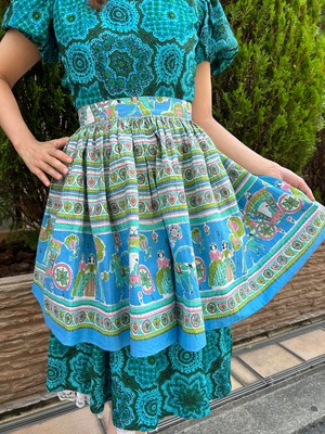 Vintage princess & carriage print apron