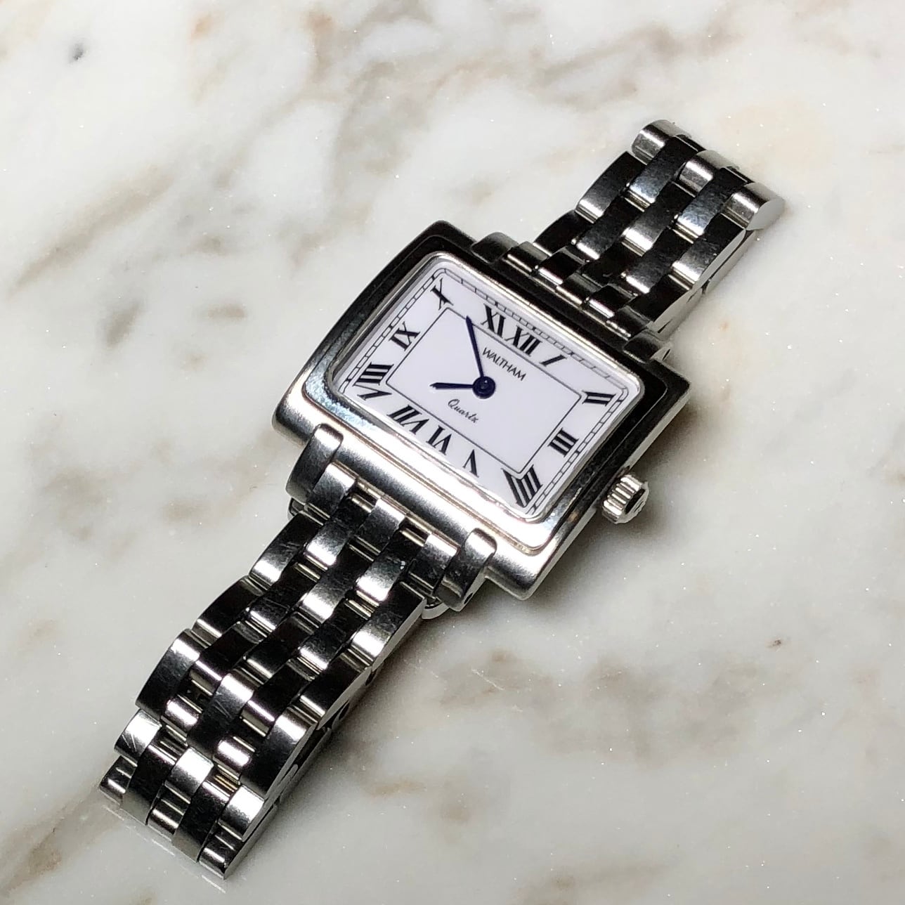 vintage WALTHAM rectangle case quartz watch | NOIR ONLINE