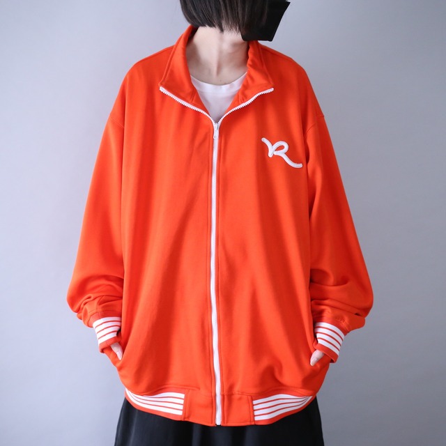 XXL over silhouette front and back wappen track jacket