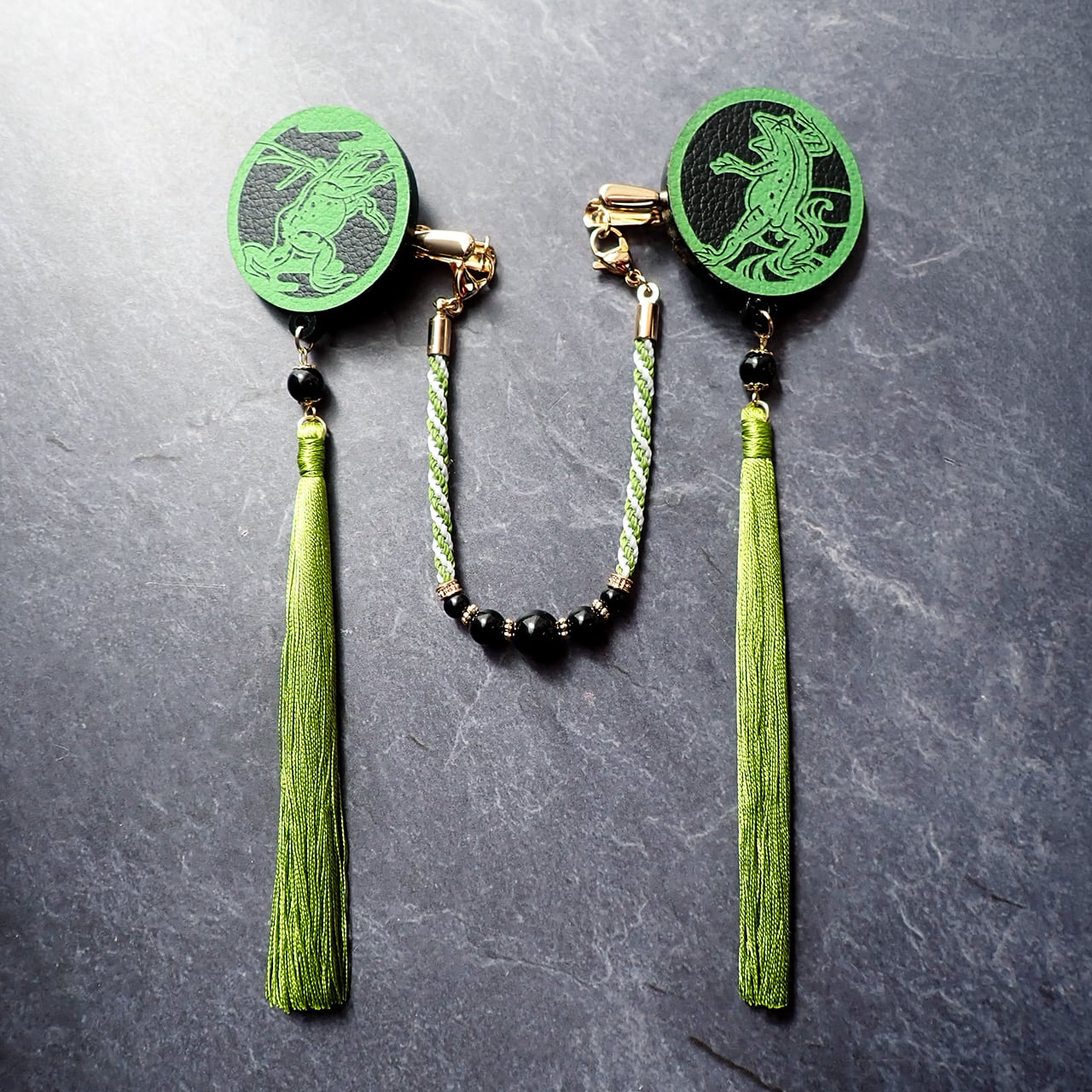 【受注生産】鳥獣戯画-カエル-の羽織紐　黄緑×黒　