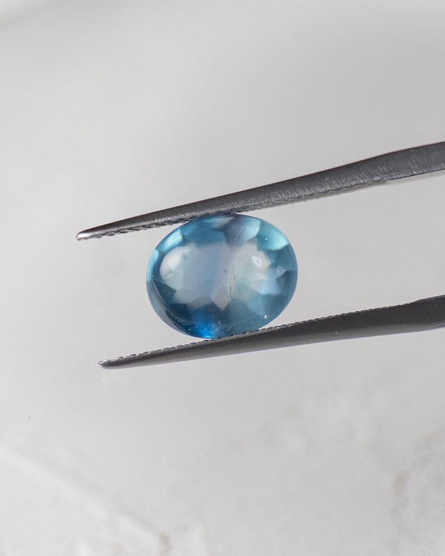 バフトップオーバルカット10×8mm　#600【硝子の宝石】