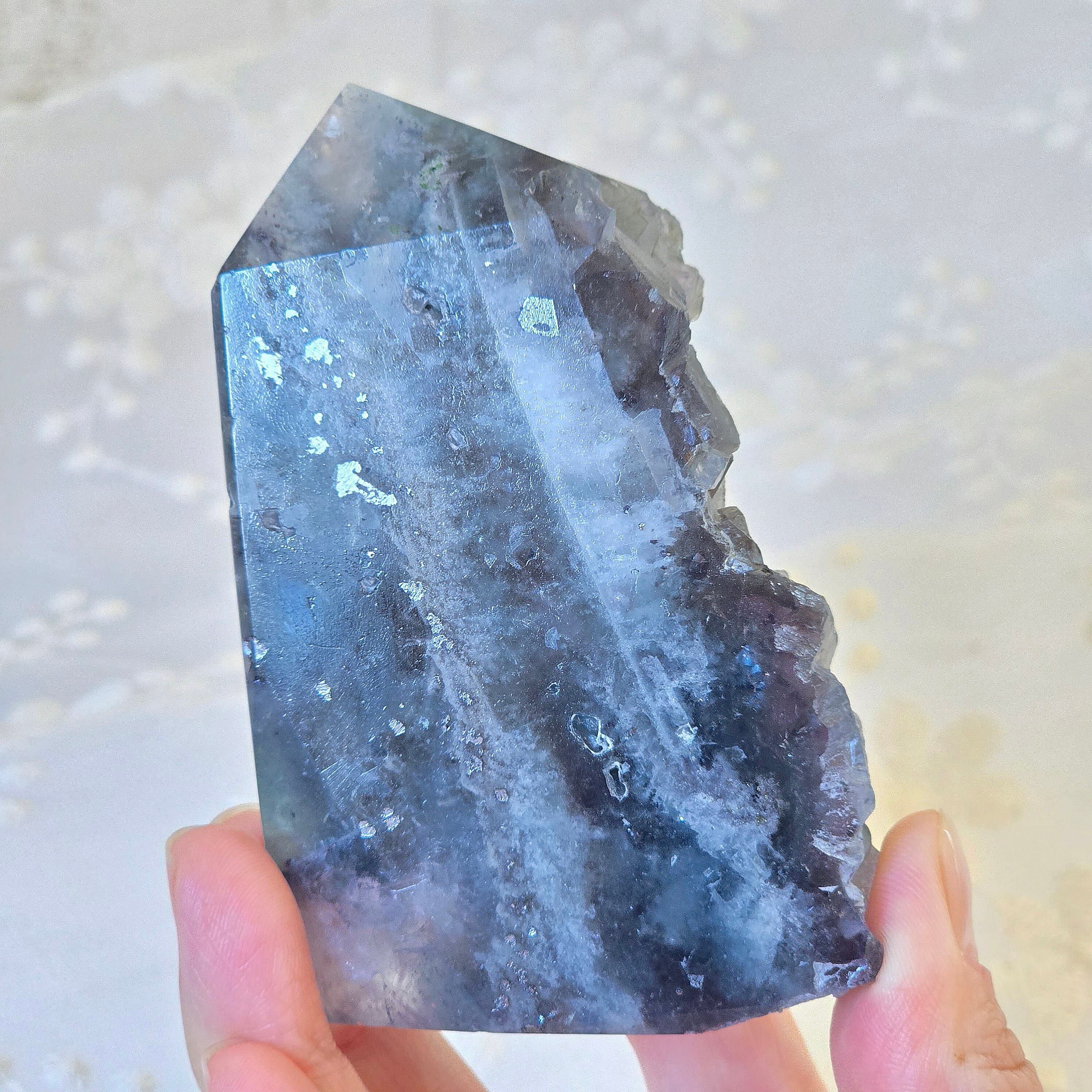 繁栄と成功の象徴！ゴールデンカルサイトの丸玉（83mm） | Pay ID